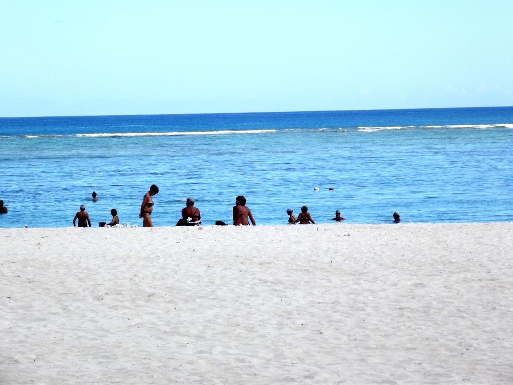 West Front One No 4 With Seafront - Licensed By Tourism Authority 14977 Flic En Flac Mauritius Apartment Exterior photo