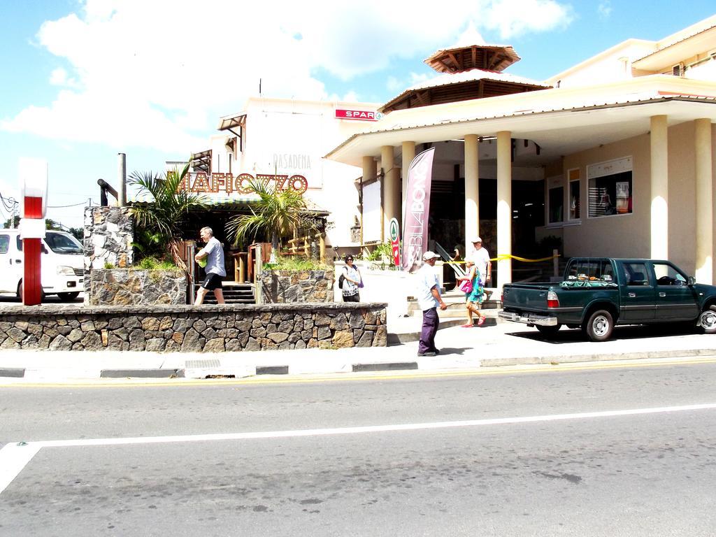 West Front One No 4 With Seafront - Licensed By Tourism Authority 14977 Flic En Flac Mauritius Apartment Exterior photo