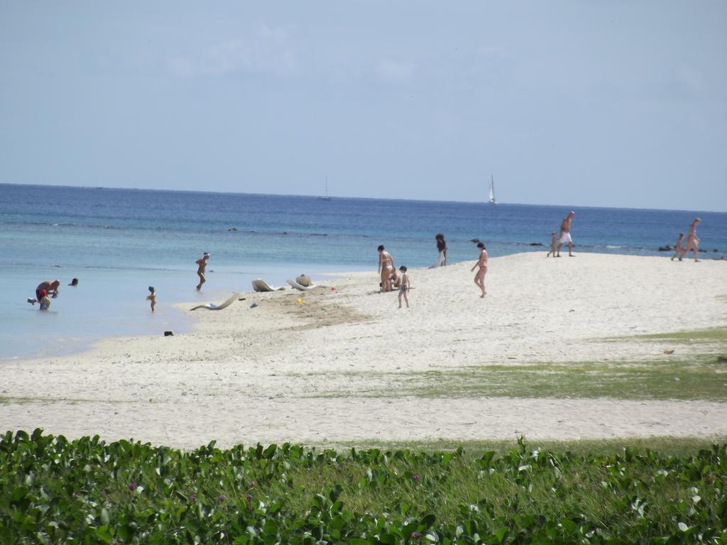 West Front One No 4 With Seafront - Licensed By Tourism Authority 14977 Flic En Flac Mauritius Apartment Exterior photo